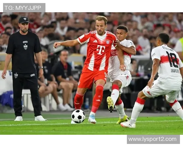 最强与最稳的对决拜仁亚特兰大八轮不败各显神通