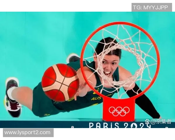 杰基杨全能表现助球队获胜20投10中砍下32分4篮板10助攻1抢断