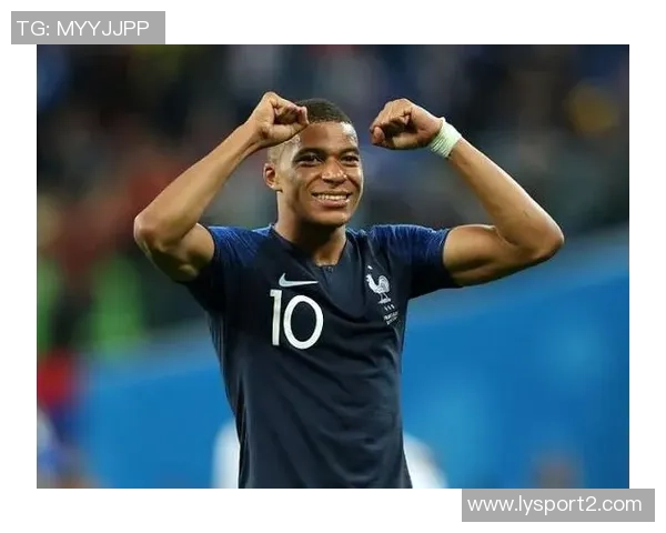 克里斯坦特谈加图索与球队斗志透露自己在多个位置上均能发挥出色