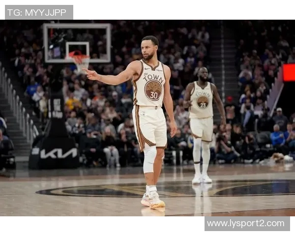 邓利维表示科尔留任关键库里退役难以想象没有他的指导