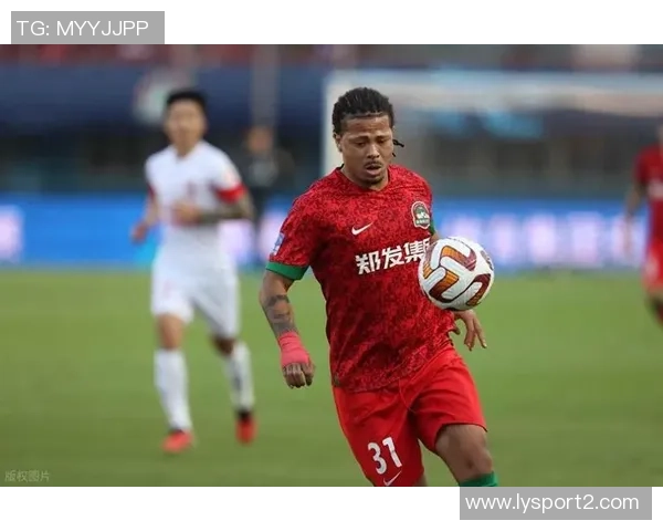 佛得角球员与球迷互动迎战关键战役冲击世界杯梦想 佛得角球员与球迷互动迎战关键战役冲击世界杯梦想