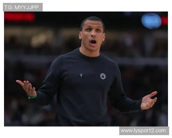 豪泽三分表现出色马祖拉强调掩护与空间的重要性 豪泽三分表现出色马祖拉强调掩护与空间的重要性